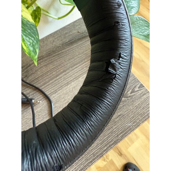 Polsen Studio Monitor Headphones with Aux Cable - Picture 9 of 11